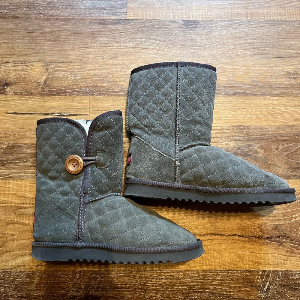 Ukala Boots